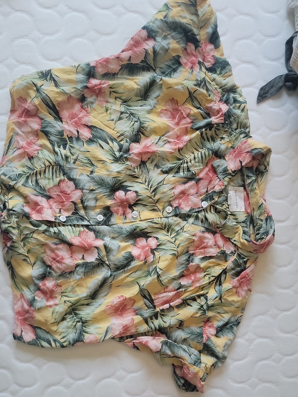 American Eagle Outfitters Yellow Floral Crop Top with Pink Flowers
